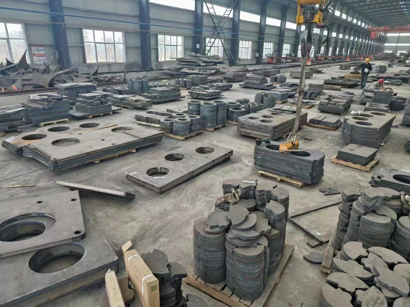 舞钢高端精品钢板助建京雄商高铁